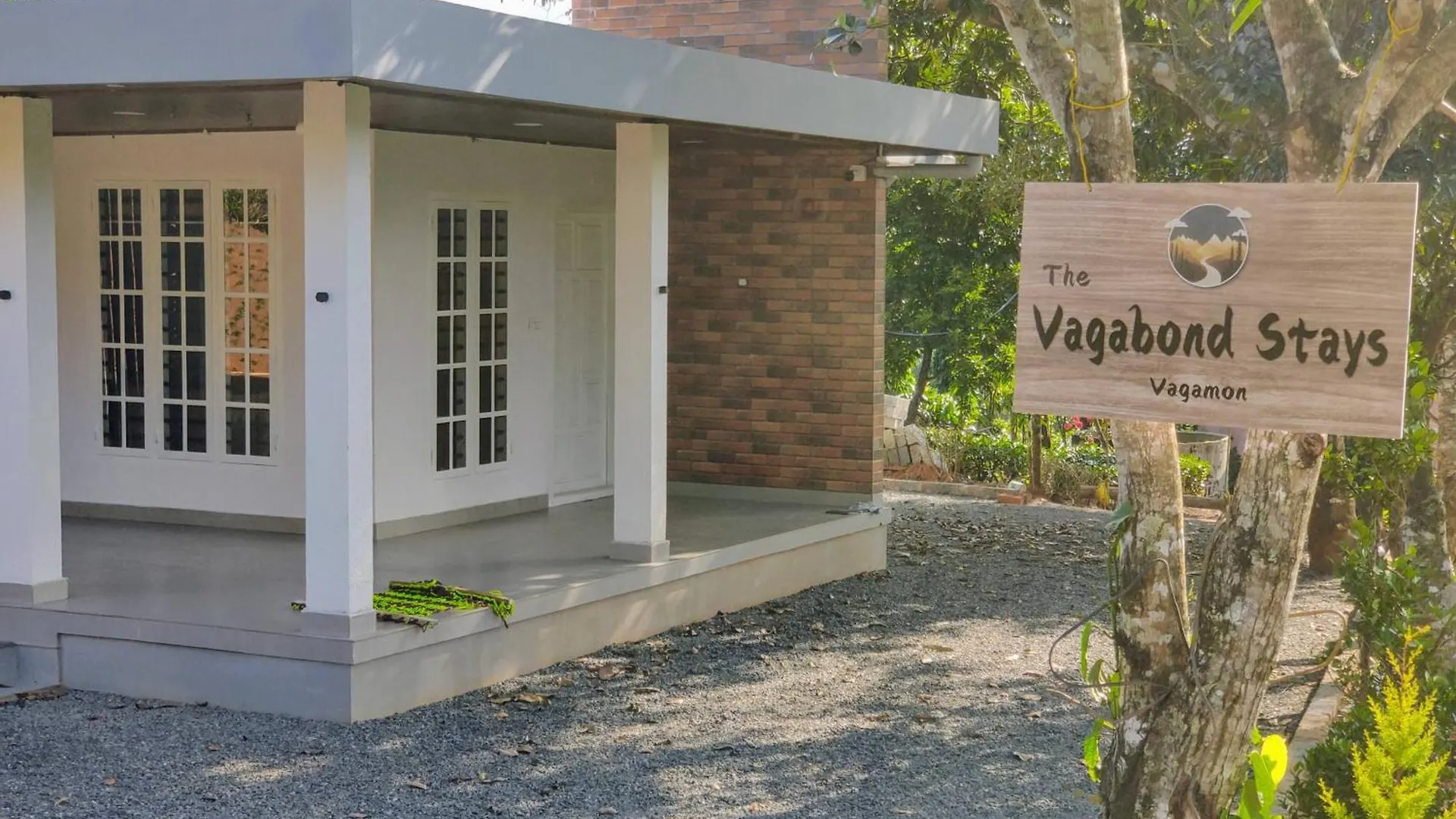The Vagabond Stays Vagamon 0*,  Indie